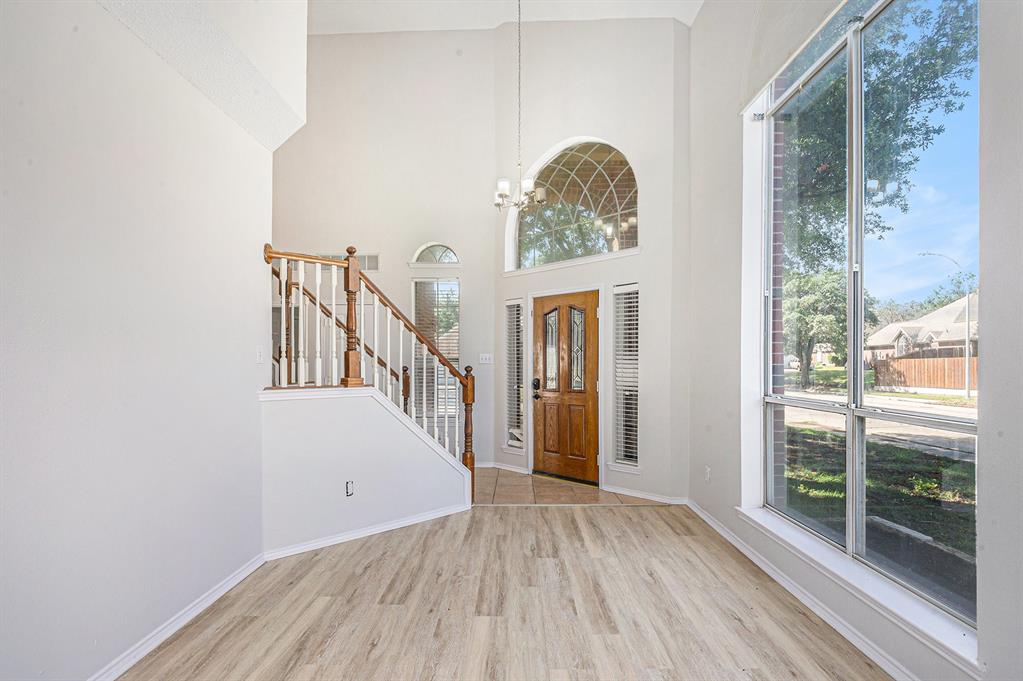 7601 Parkside Trail