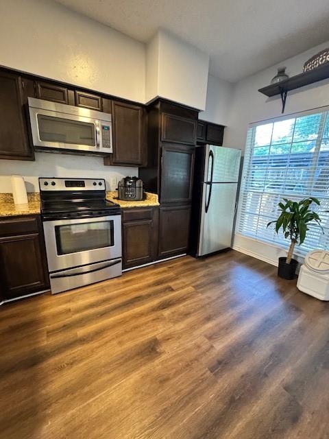 2411 Northlake Court