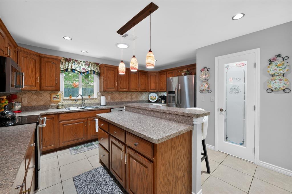 Oak Leaf Trail - Residential
