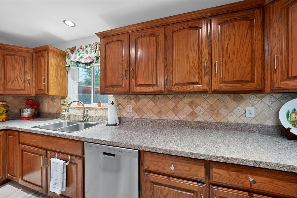 Oak Leaf Trail - Residential