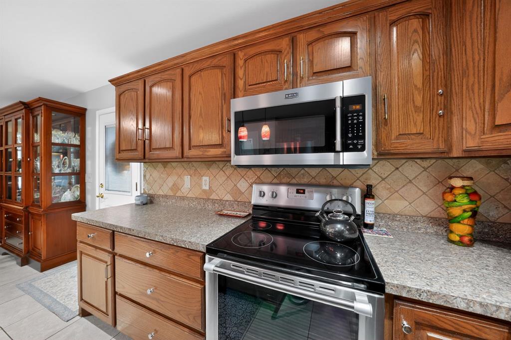 Oak Leaf Trail - Residential