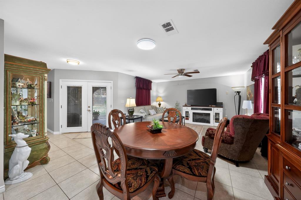 Oak Leaf Trail - Residential