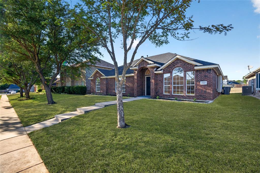 2221 Bridle Path Drive