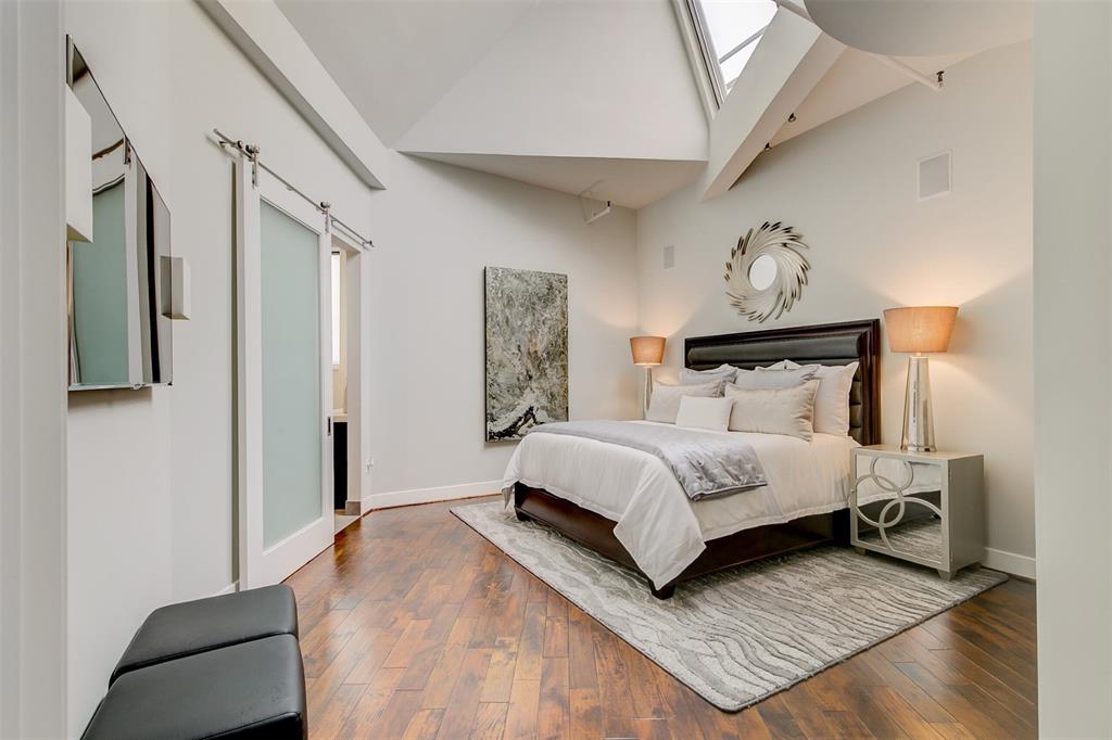 Neil P At Burnett Park Condo - Residential