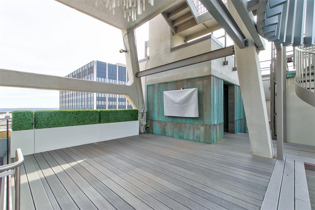 Neil P At Burnett Park Condo - Residential