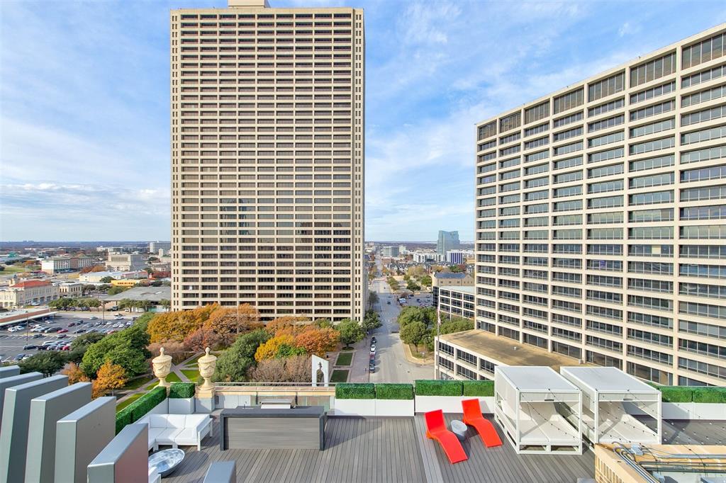 Neil P At Burnett Park Condo - Residential