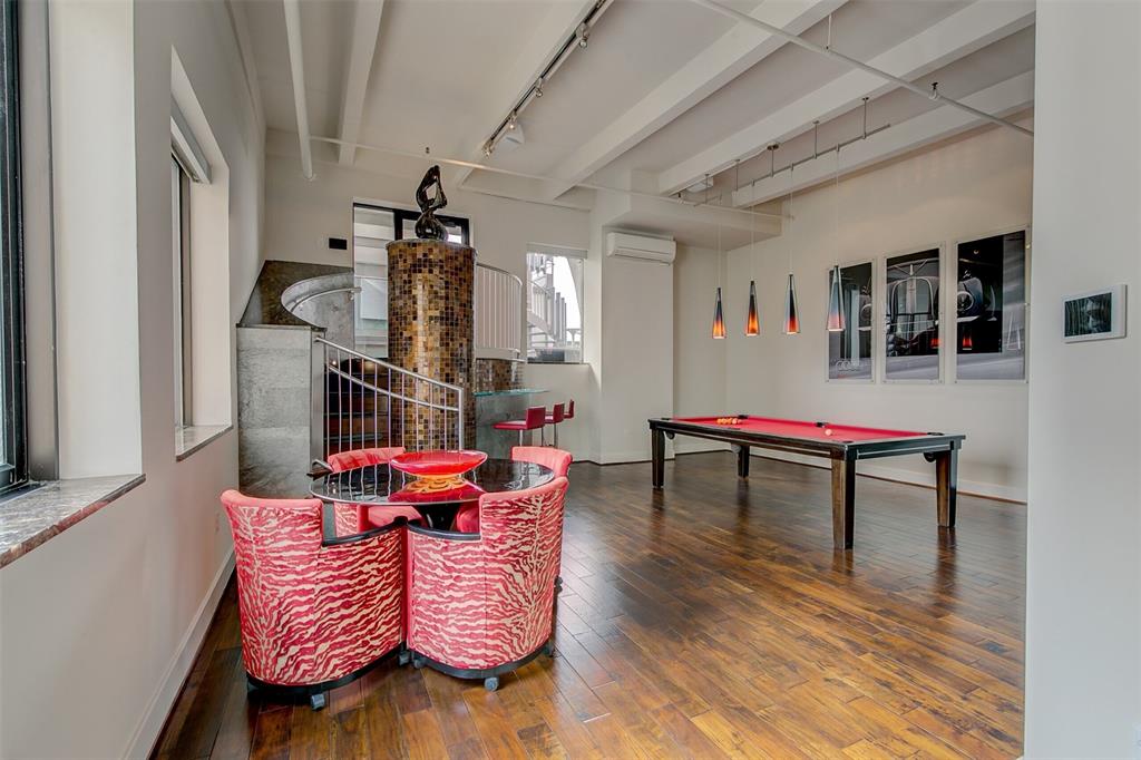 Neil P At Burnett Park Condo - Residential