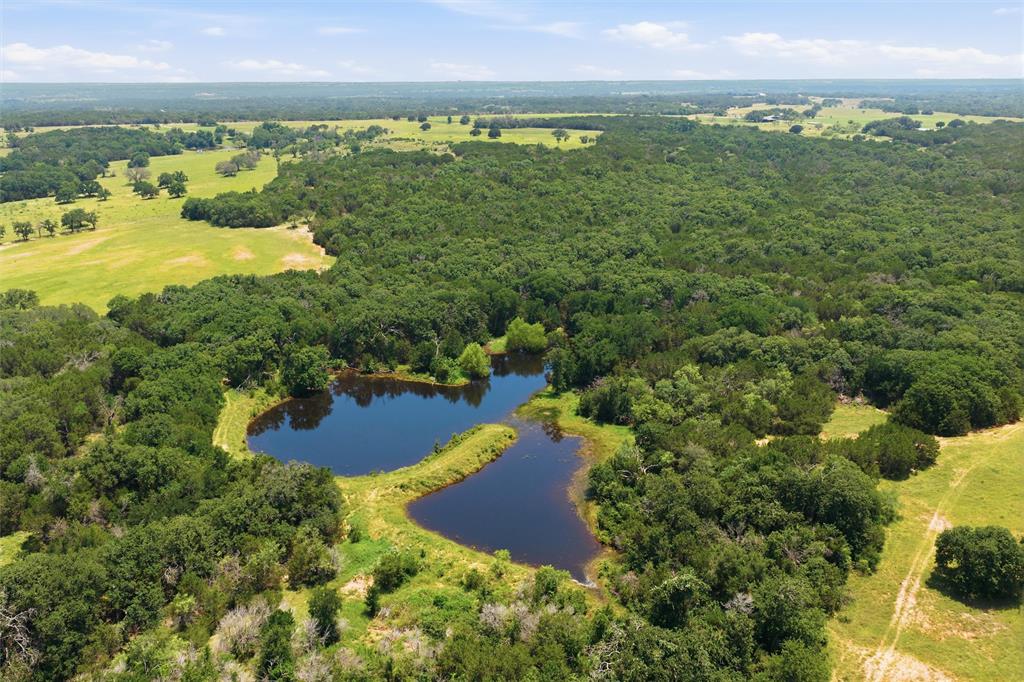 5835 N Fm 1744