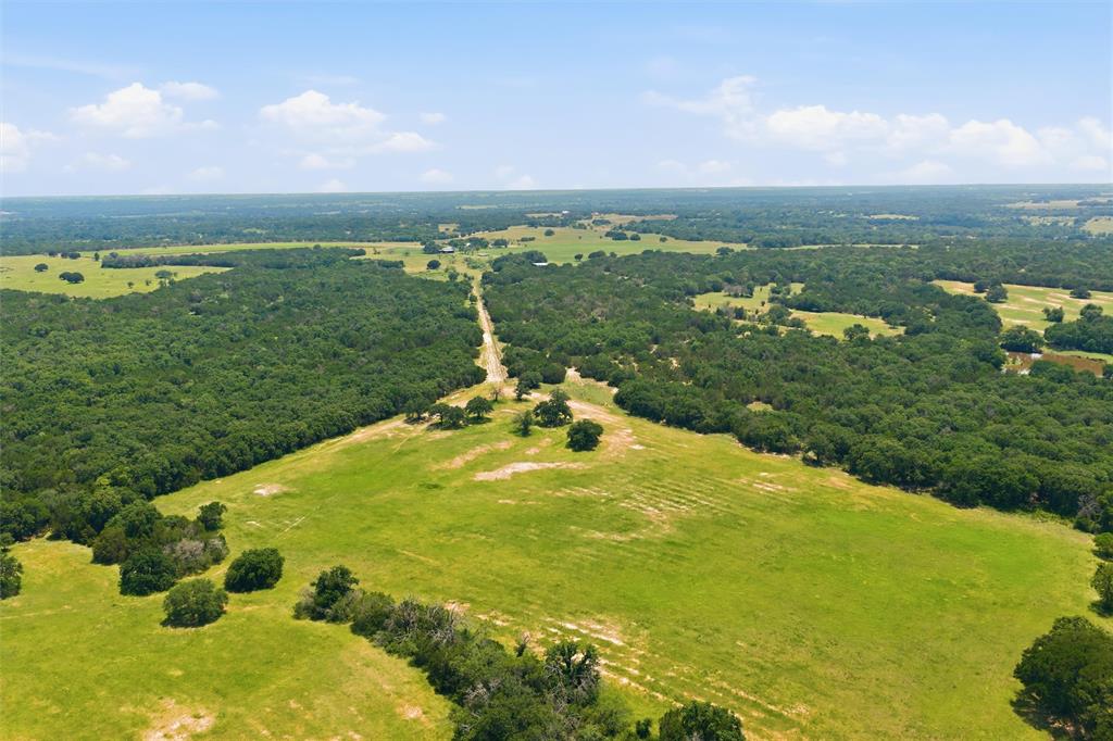5835 N Fm 1744