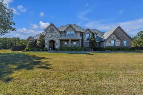 Photo of 7500 Hamlet Avenue, Arlington, TX 76001 (MLS # 21099026)