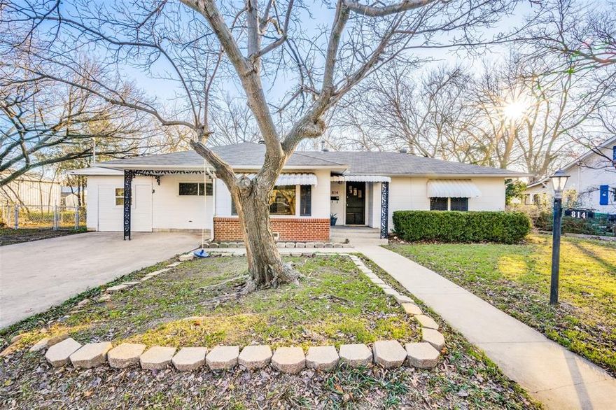 This CHARMING, historic home is located just a few blocks north of the popular Denton Square, and is within walking distance of the University of North Texas and Texas Woman's University. The home offers stainless appliances, granite counters, a covered patio, a study, and boasts a new bedroom and bathroom addition with exterior access that can be used as an extra bedroom or a room for rent! The study could also be used as an extra bedroom. The possibilities are endless with this downtown Denton property! Original hardwood floors with fresh paint throughout! Conveniently located between TWU, UNT, and the Denton Square, this one won't last long!