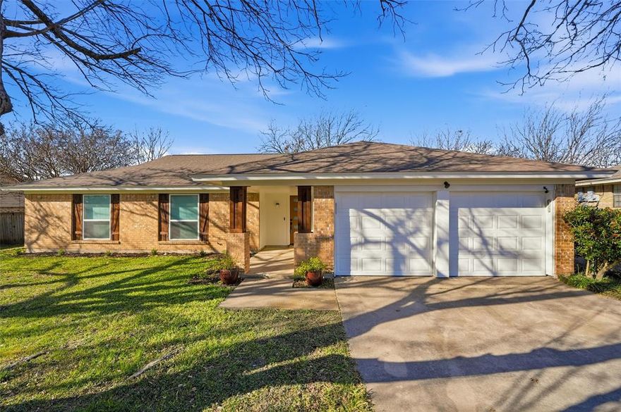 Amazing opportunity! A thoughtfully updated gem in the heart of the sought after neighborhood of Wedgewood! Brand new luxury vinyl flooring throughout, all new windows, blinds, doors, and updated fixtures throughout - you don't want to miss out on this home! Schedule your tour today.