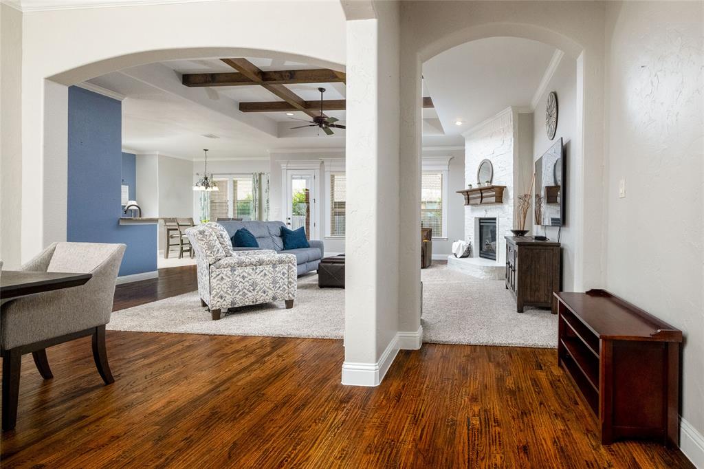 7112 CHIMNEY CREEK Drive