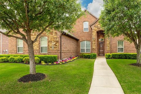 7112 CHIMNEY CREEK Drive North Richland Hills TX 76182