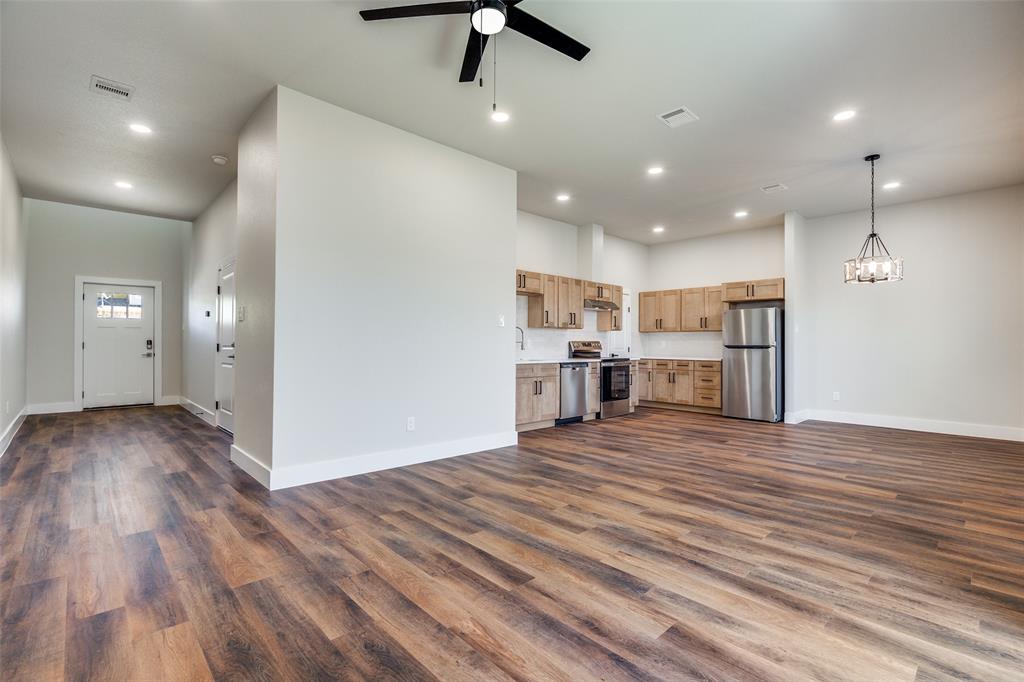 Camp Wisdom Estates - Residential Income