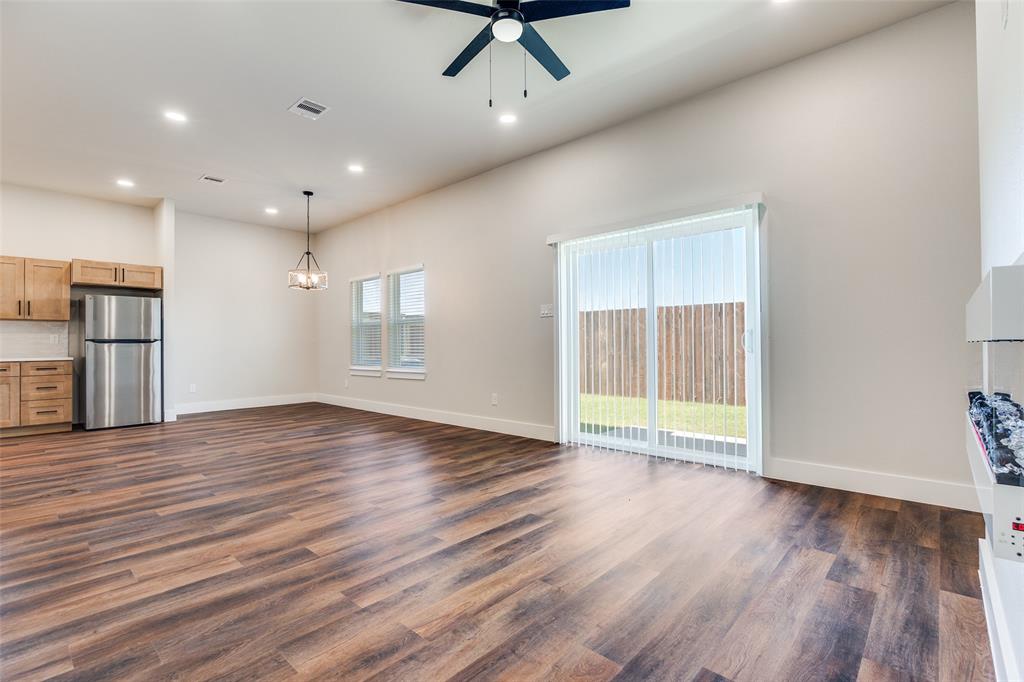 Camp Wisdom Estates - Residential Income