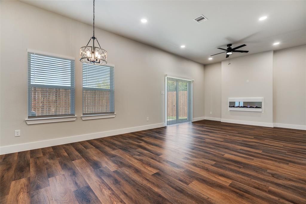 Camp Wisdom Estates - Residential Income