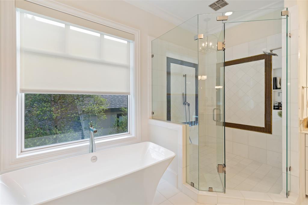 Fourth Instl/Hlnd Park - Residential