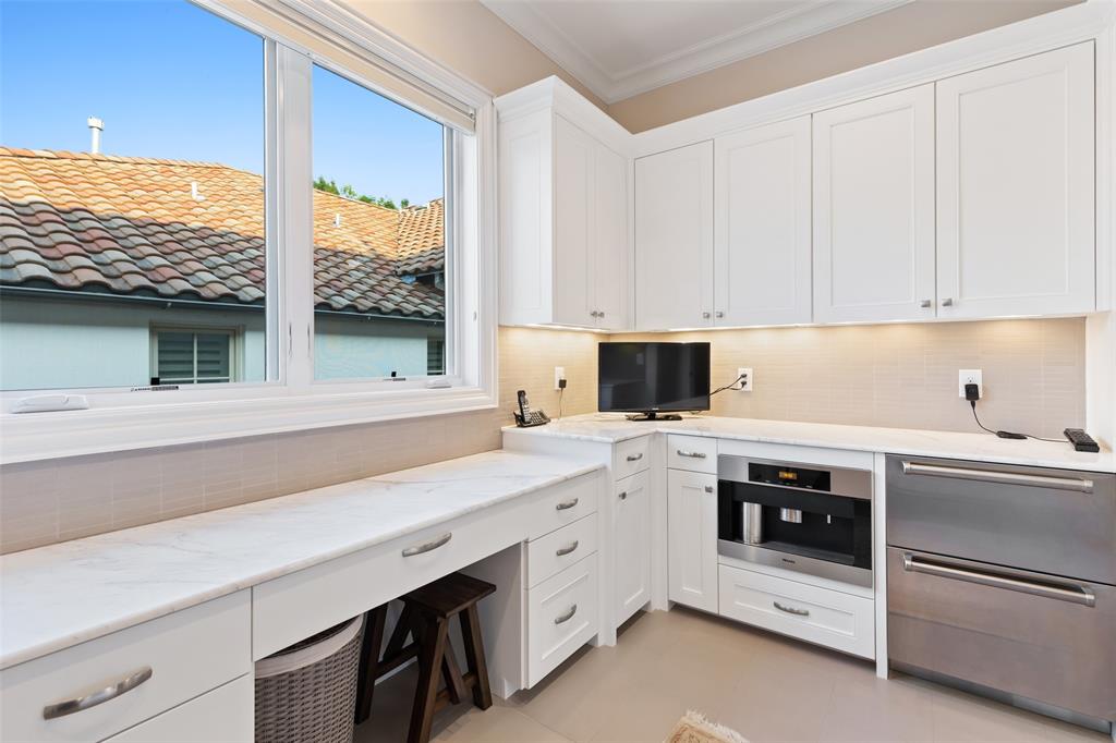 Fourth Instl/Hlnd Park - Residential