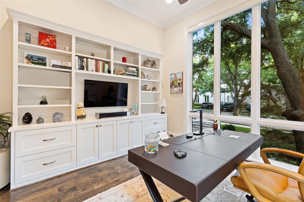 Fourth Instl/Hlnd Park - Residential