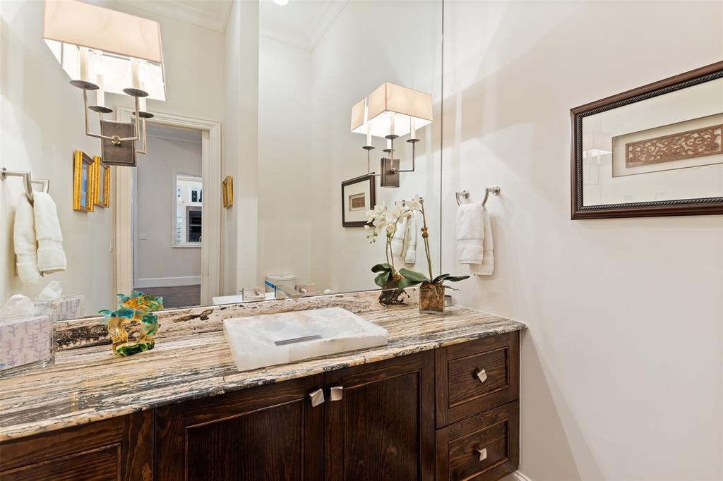 Fourth Instl/Hlnd Park - Residential