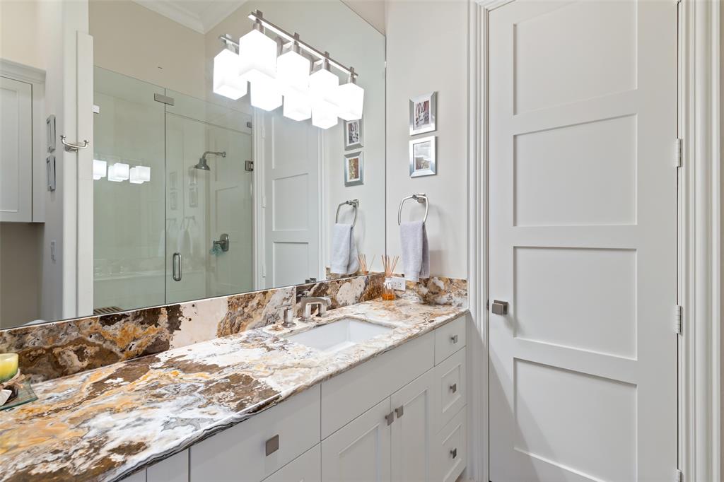 Fourth Instl/Hlnd Park - Residential