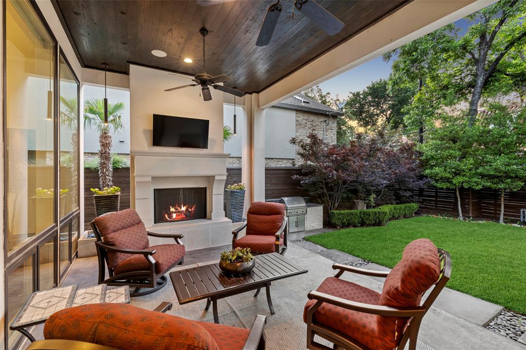 Fourth Instl/Hlnd Park - Residential