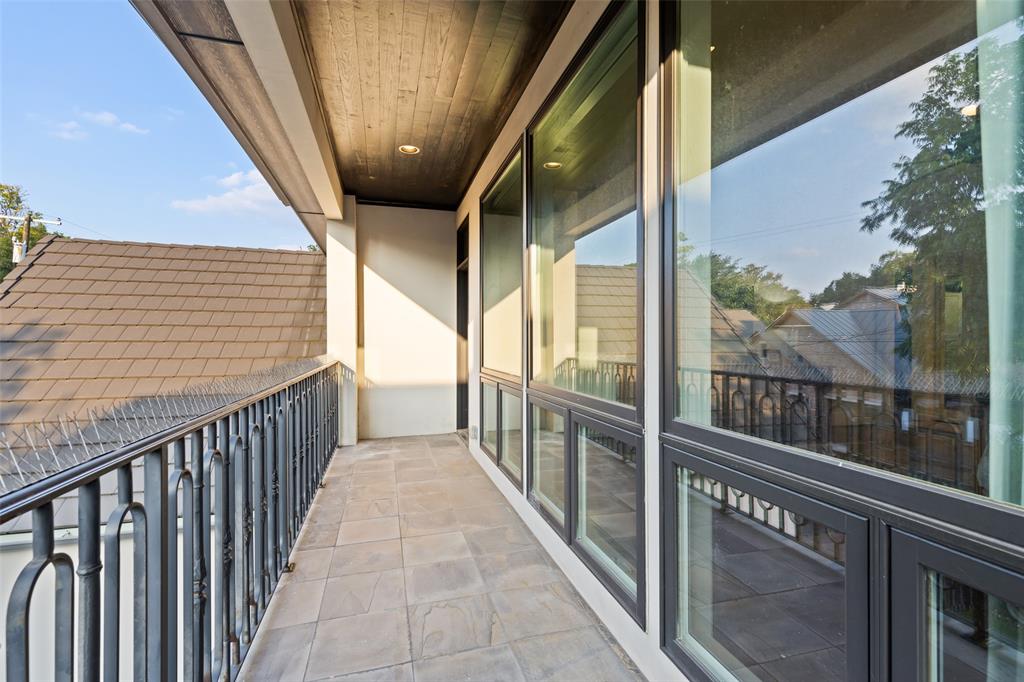 Fourth Instl/Hlnd Park - Residential