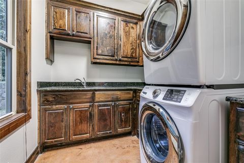 Tiny photo for 42 Leona Court, Scroggins, TX 75480 (MLS # 20900806)