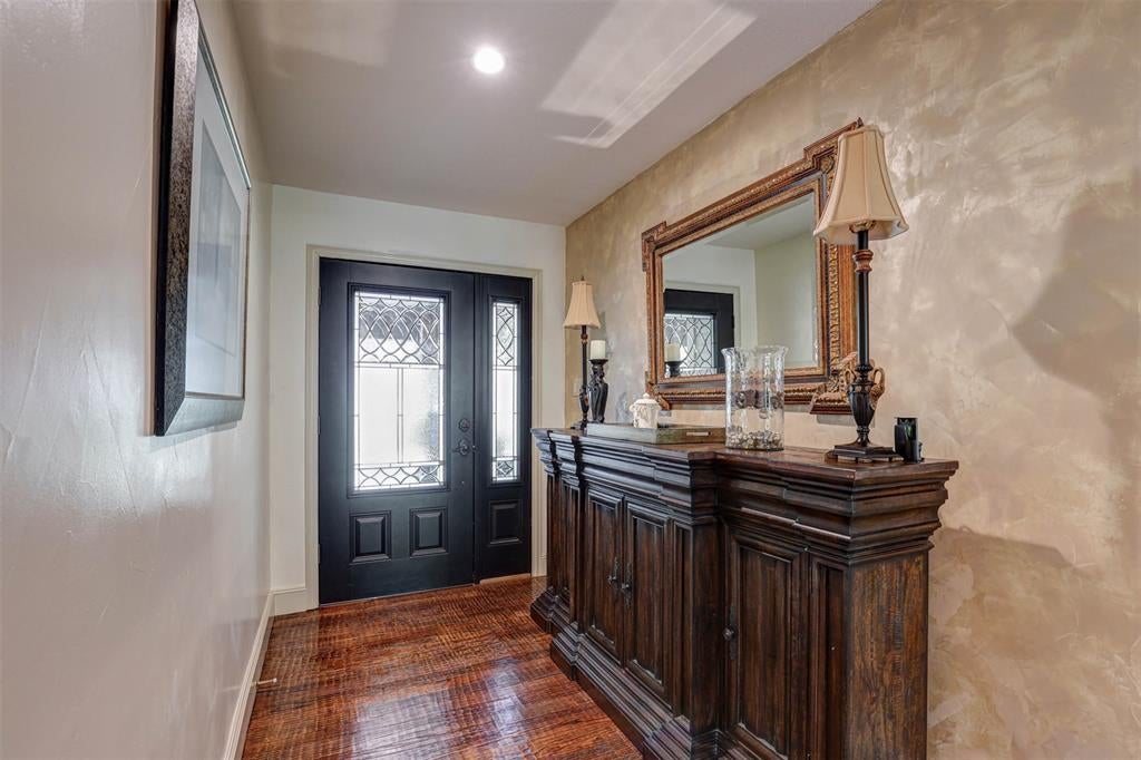 1361 Lakeview Drive