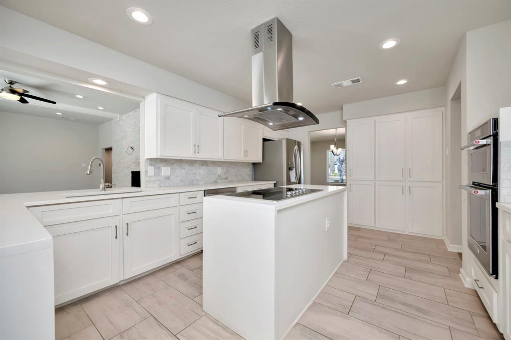 Schreiber Manor 06 Inst - Residential