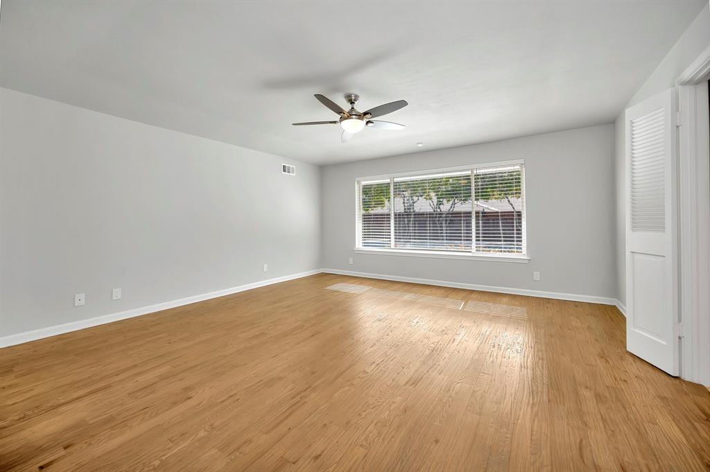 Schreiber Manor 06 Inst - Residential