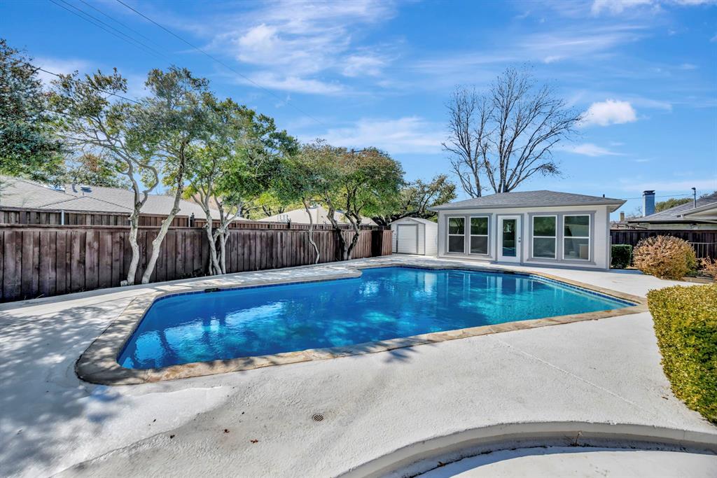 Schreiber Manor 06 Inst - Residential