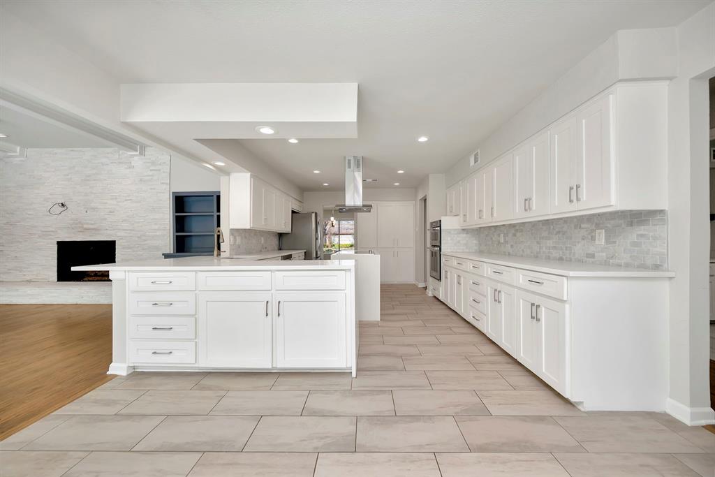 Schreiber Manor 06 Inst - Residential