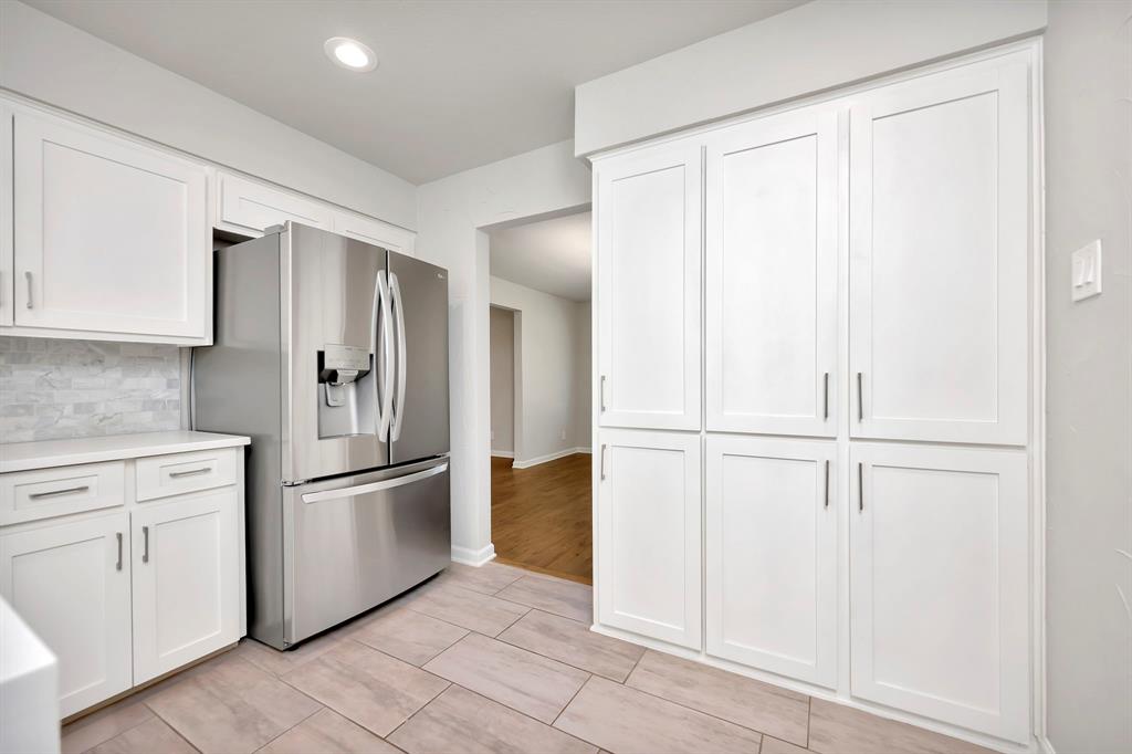 Schreiber Manor 06 Inst - Residential