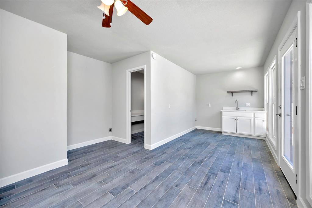 Schreiber Manor 06 Inst - Residential