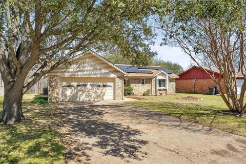 2012 Pebblecreek Drive Cleburne TX 76033