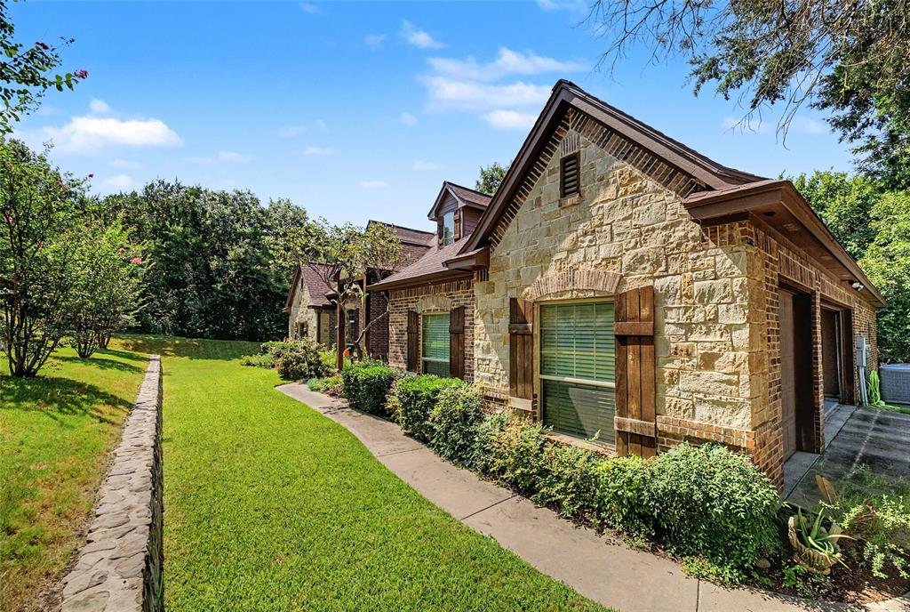 127 Cedar Bluff Court