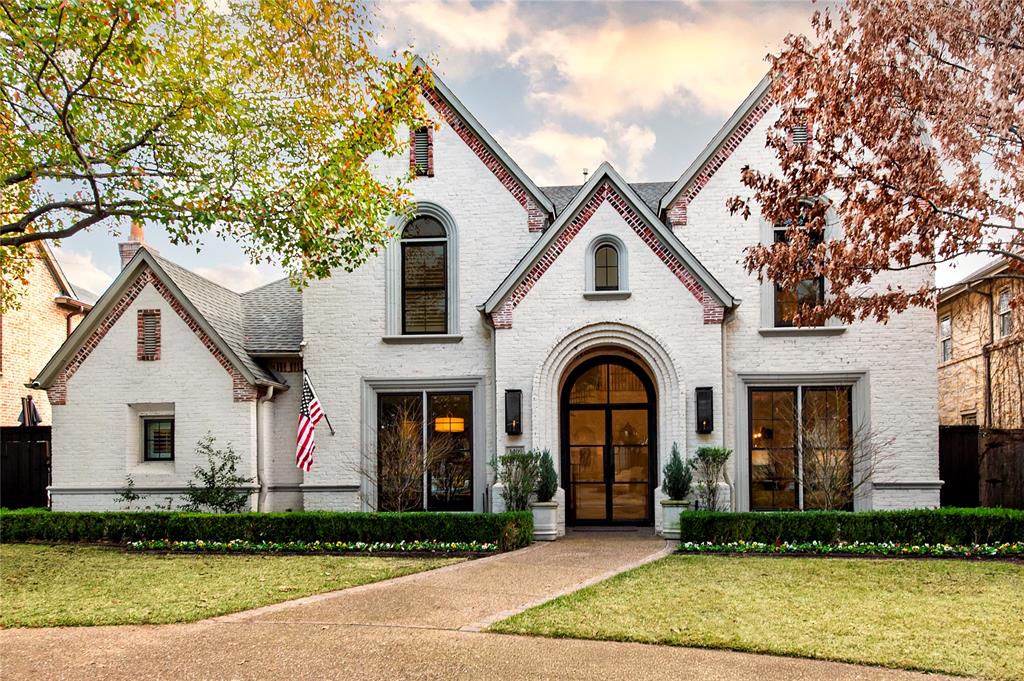 3409 Villanova Street