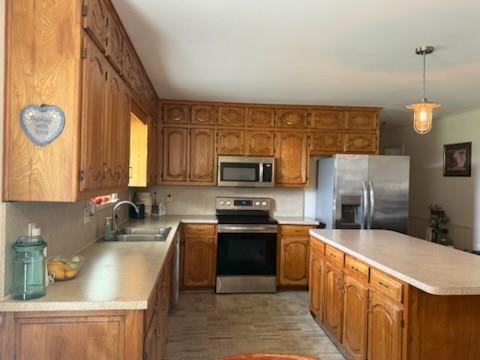 1176 W FM 1753