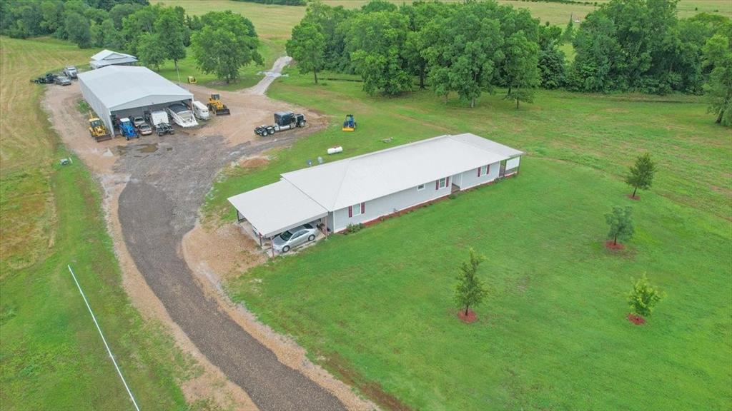 1176 W FM 1753