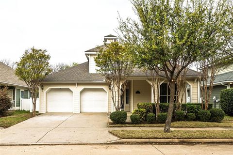 Photo of 1401 Stone Mountain Parkway, Savannah, TX 76227 (MLS # 21218673)