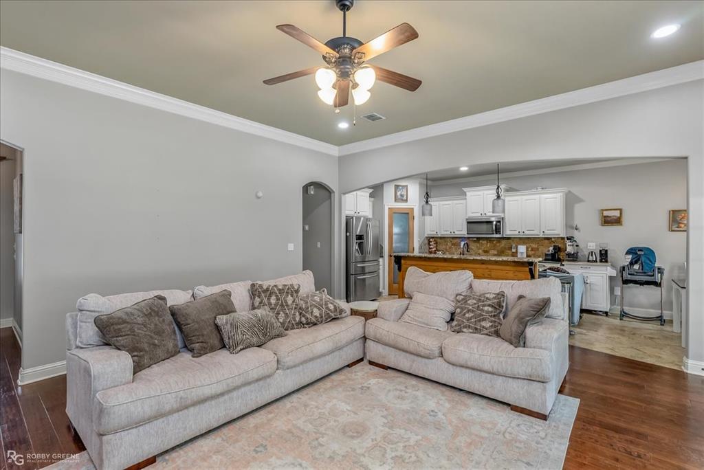 Shreveport, Louisiana 71107, United States, 3 Bedrooms Bedrooms, ,2 BathroomsBathrooms,Residential,Pending,38186