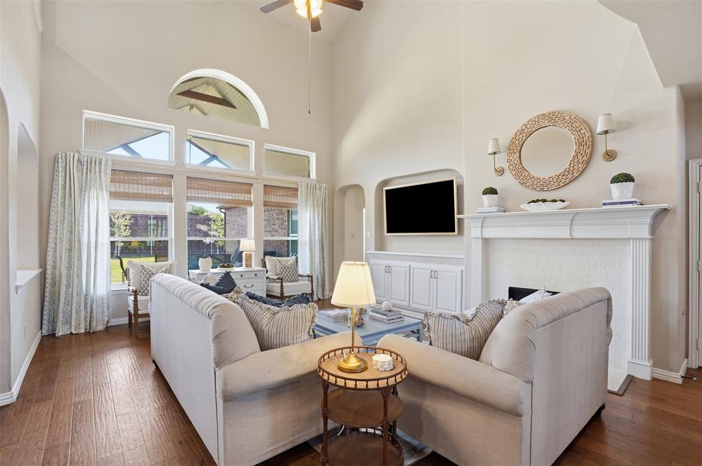 Sunset Pointe Ph Eighteen - Residential