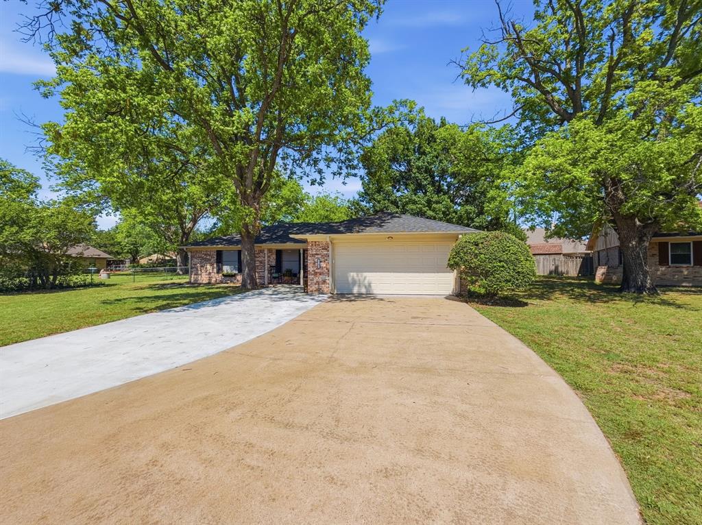 1103 Holiday Court