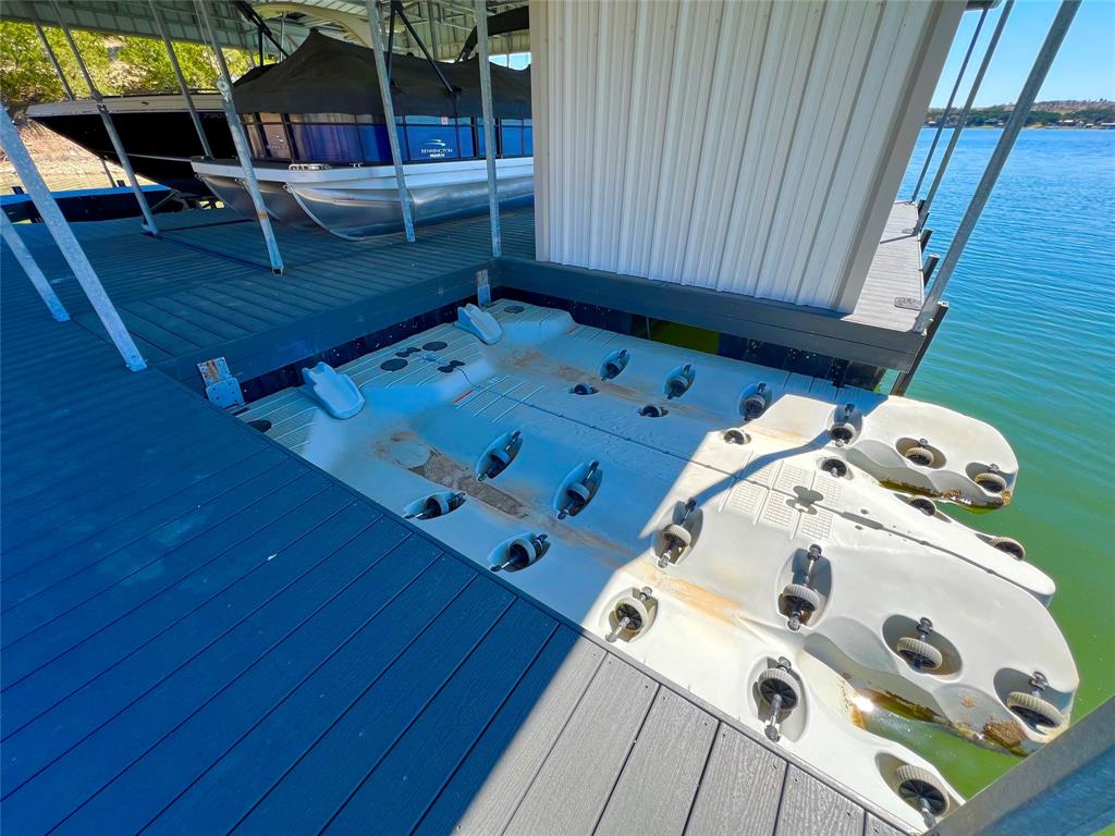 5505 Lakeshore Drive