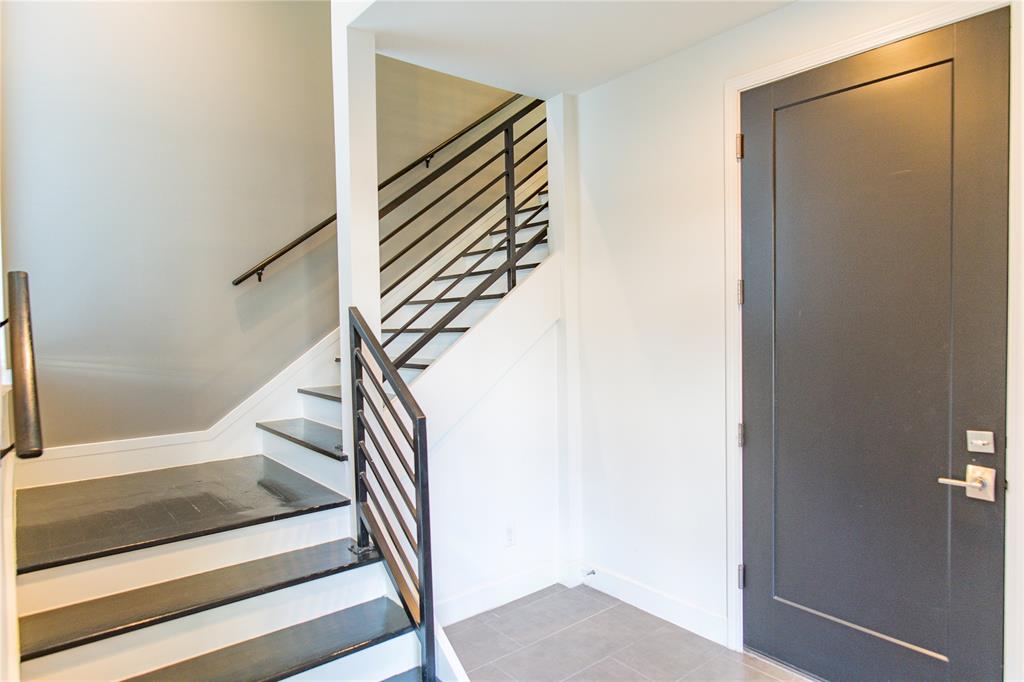 Park Plaza Twnhms - Residential