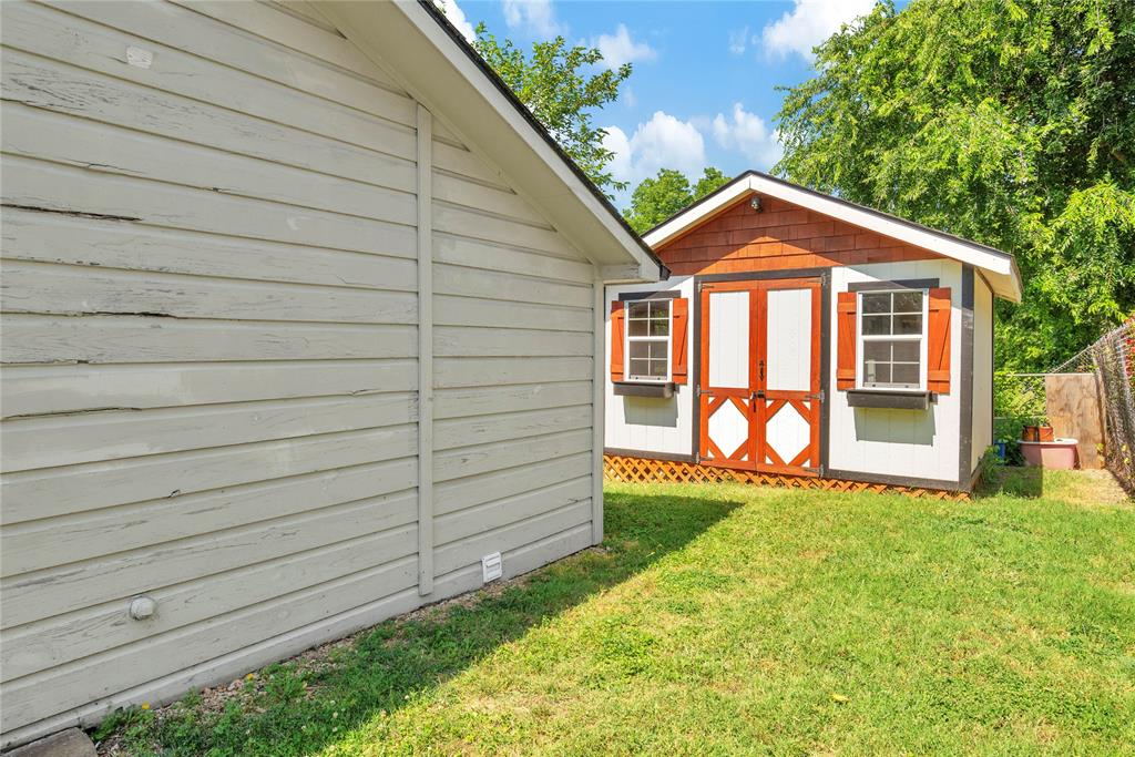 Farmers & Merchants National B - Residential