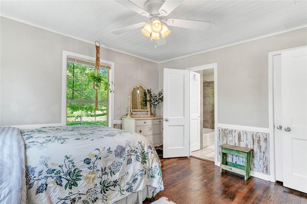 Farmers & Merchants National B - Residential