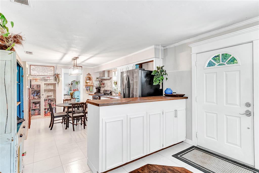 Farmers & Merchants National B - Residential